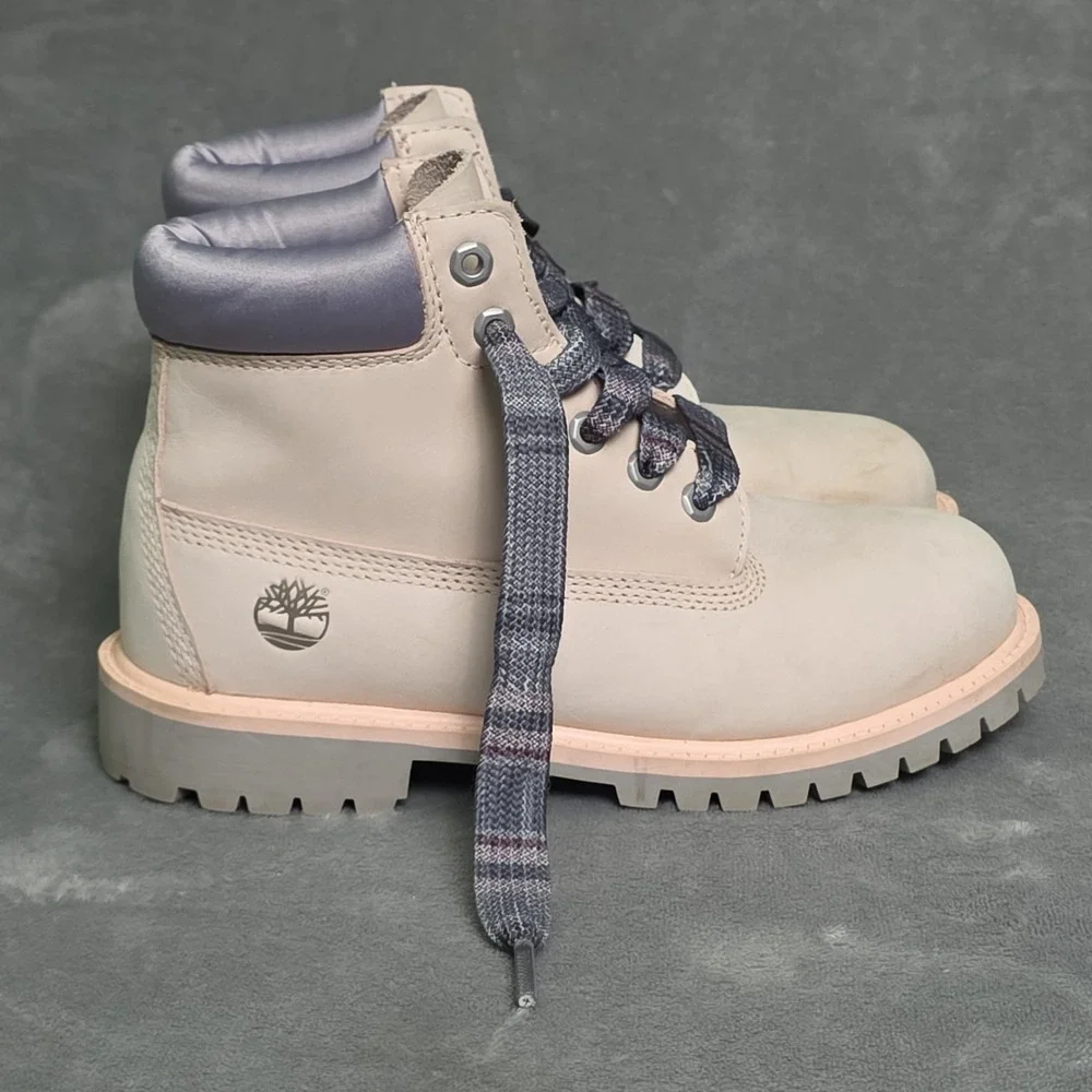 Timberland  Premium 6 in Waterproof  Pink Nubuck‎ Youth  Boots Size 3 VGC